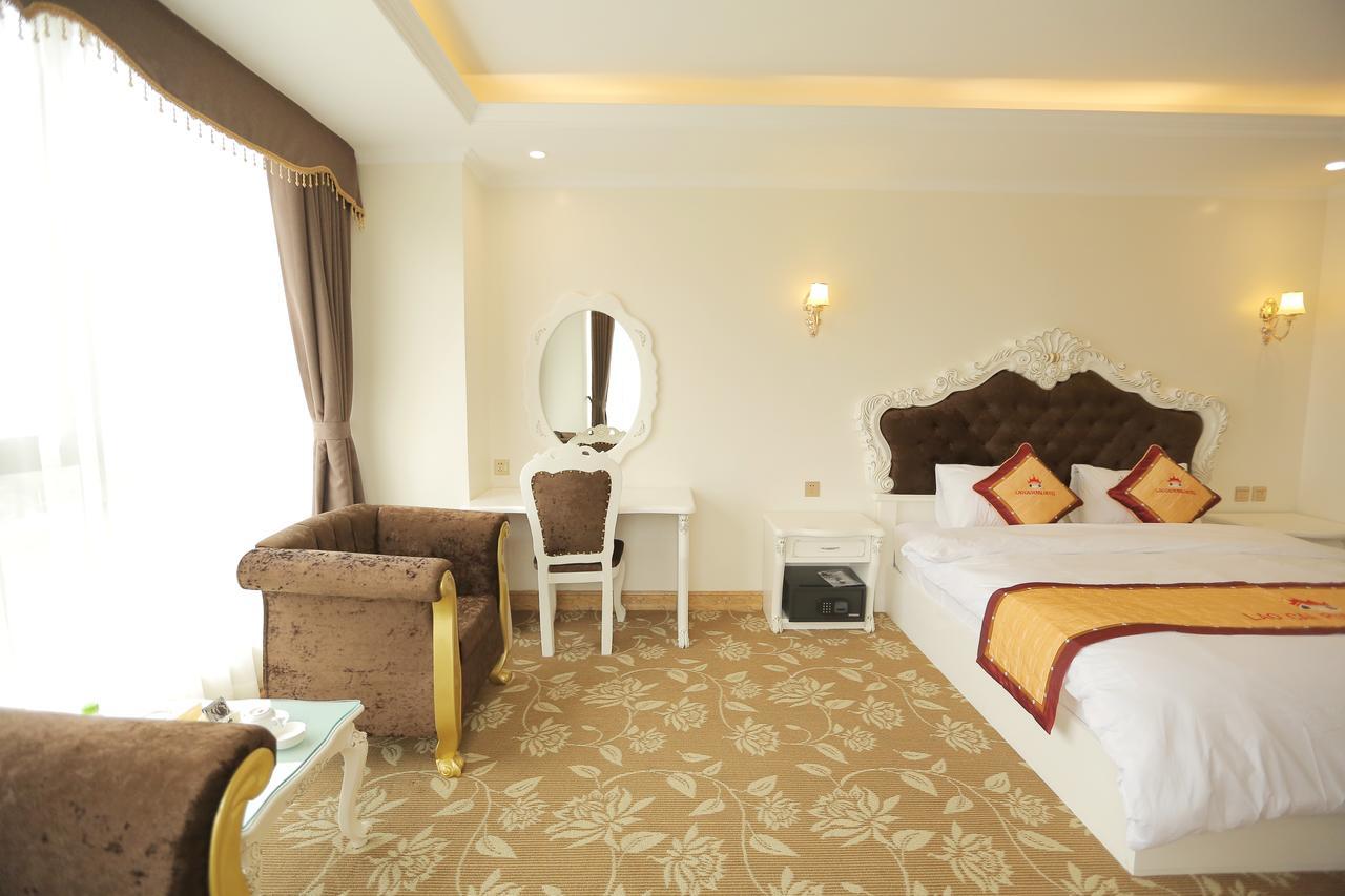 Lao Cai Royal Hotel Exterior foto