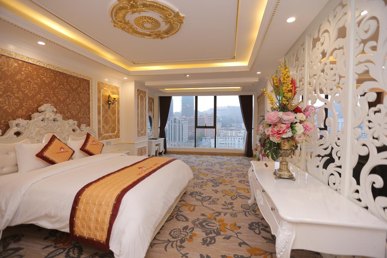 Lao Cai Royal Hotel Exterior foto